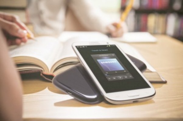 Smartphone capabil să detecteze privirea